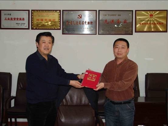 立足本職做貢獻(xiàn)，巾幗建功展風(fēng)采