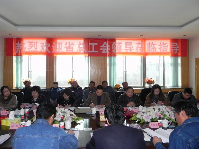 深入車間班組、&ldquo;零距離&rdquo;接觸職工、體驗(yàn)職工生活、傾聽(tīng)職工心聲