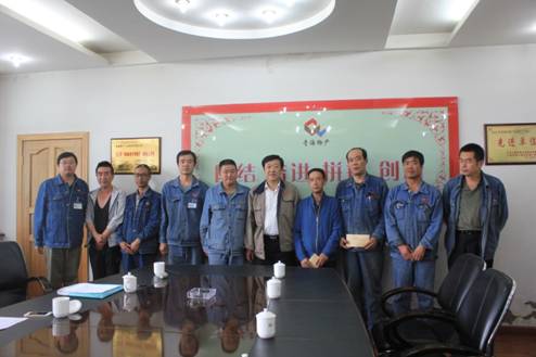 青海物產(chǎn)集團(tuán)黨委開(kāi)展慶祝建黨95周年，走訪慰問(wèn)